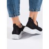Perforált slip-on fekete sportcipő