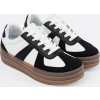 Fekete-fehér női tornacipő