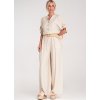 Bézs színű női viszkóz szett, bő ingből és bő nadrágból