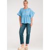 Világoskék női blúz viszkózból, bő ujjakkal