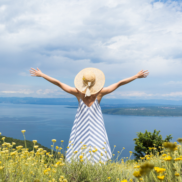 Vyrazte do letných horúčav. Prinášame tipy na priedušné materiály