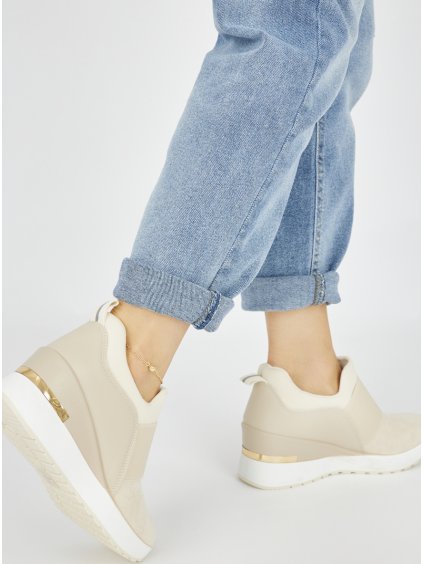 Smotanové dámske sneakersy na kline