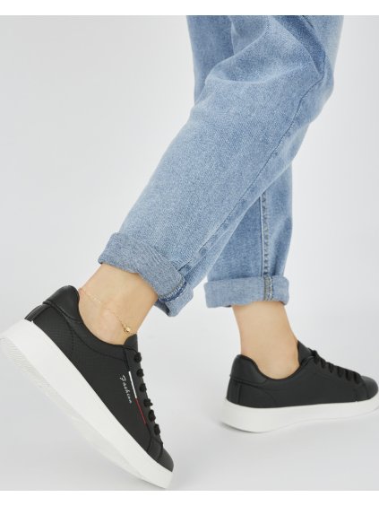 Čierne klasické dámske tenisky