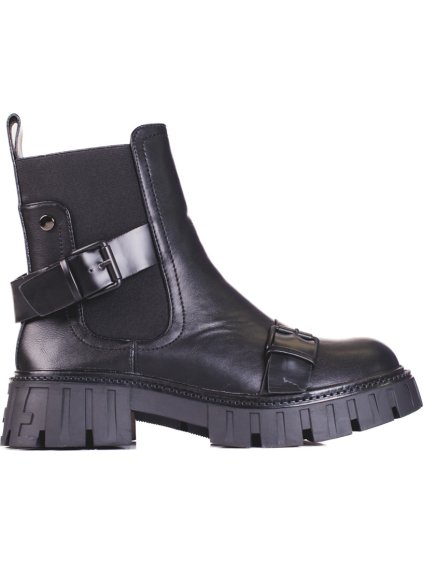 Čierne workery na platforme