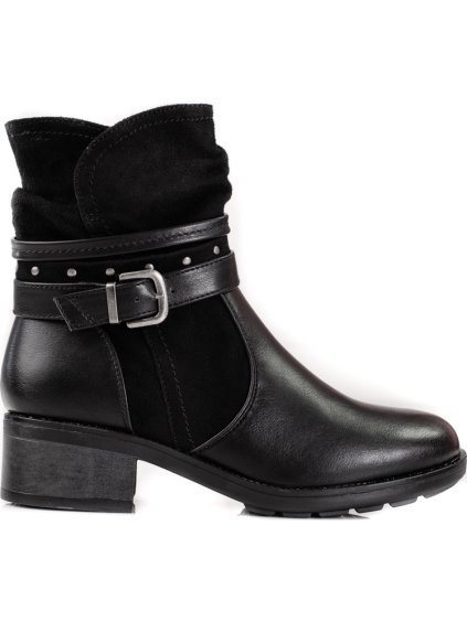 Dámske čižmy s ozdobným pásikom