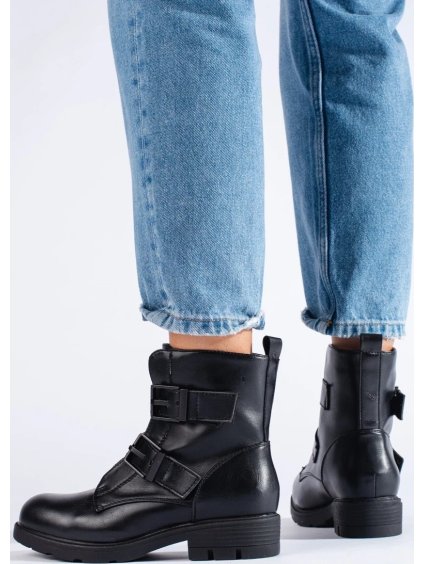 ČIERNE CASUALOVÉ WORKERY