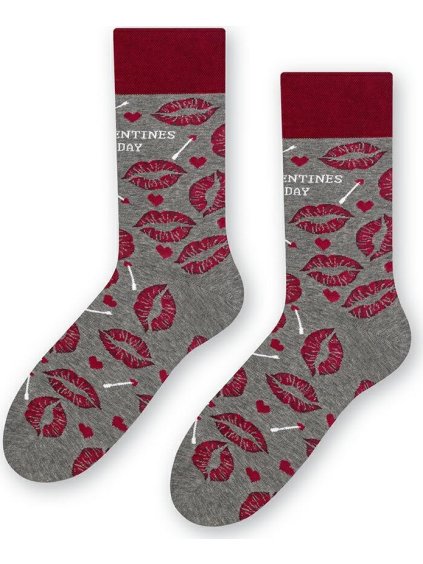 Sivé pánske ponožky s pusinkami Art.136