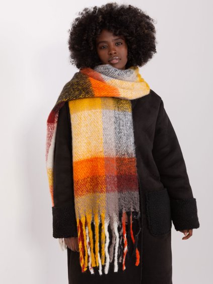 Oranžový károvaný šál so strapcami