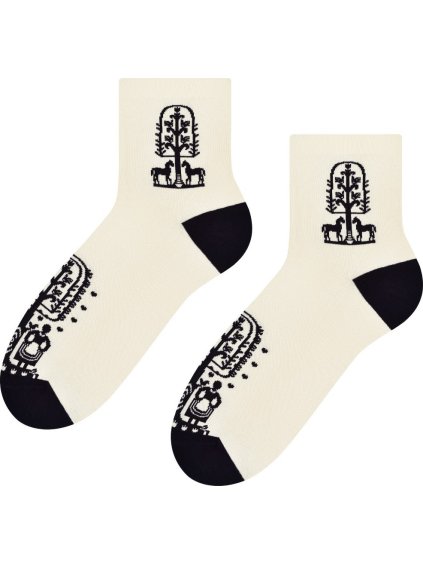 Smotanové ponožky s ľudovým vzorom Art.118