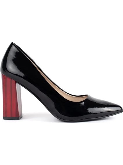 Elegantné čierne lodičky na stĺpiku