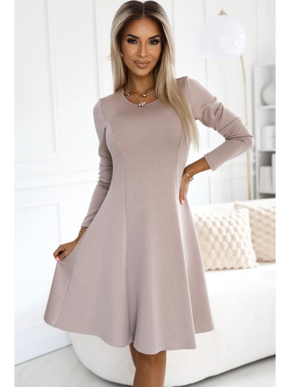 Béžové pohodlné trapézové šaty s dlhým rukávom
