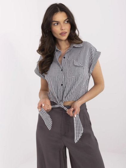 Čierno-biela dámska kockovaná krátka košeľa s krátkym rukávom