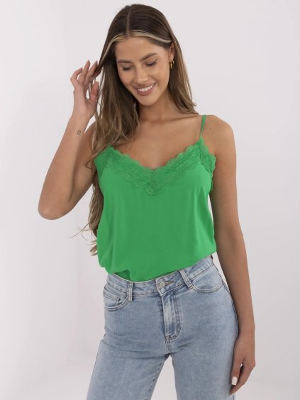 Zelený viskózový dámsky top s čipkou
