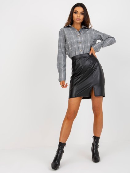 Čierna lesklá koženková mini sukňa