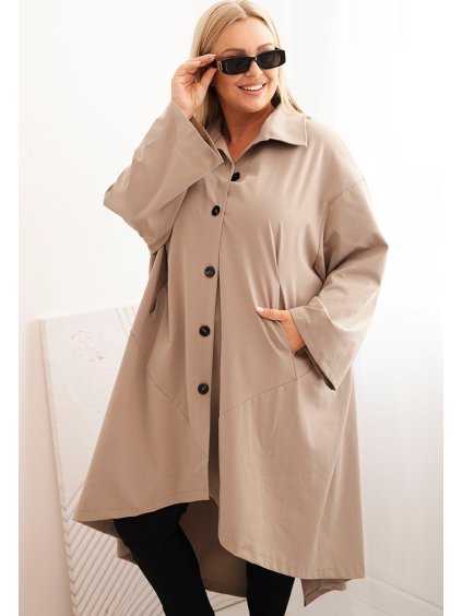Béžový dámsky ľahký kabátik s klasickým golierom