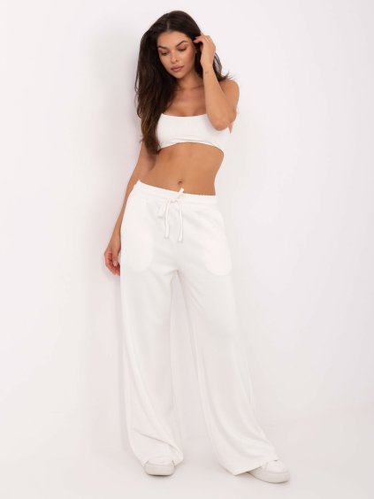 Smotanové dámske viskózové tepláky so širokými nohavicami