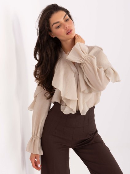 Béžová elegantná dámska blúzka s volánom