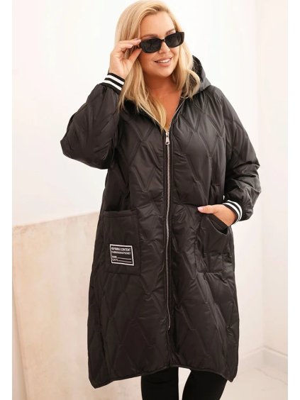 Čierna dámska plus size prešívaná bunda s kapucňou a manžetami
