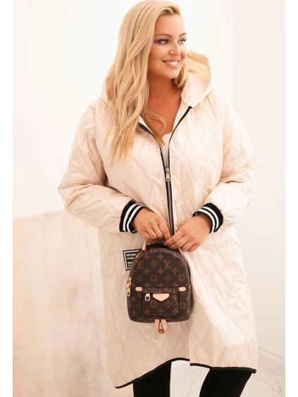 Smotanová dámska plus size prešívaná bunda s kapucňou a manžetami