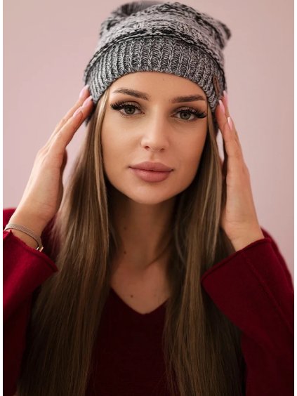 Čierno-sivá dámska čiapka s fleecovou podšívkou