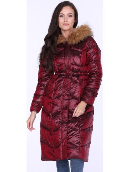 Vínový dámsky zimný prešívaný kabát s kapucňou