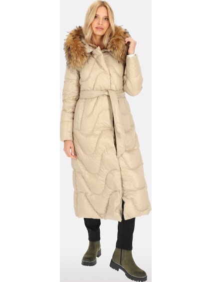 Smotanový dámsky prešívaný kabát s prírodnou kožušinou