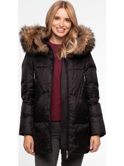 Čierna dámska zimná páperová bunda s prešívaním