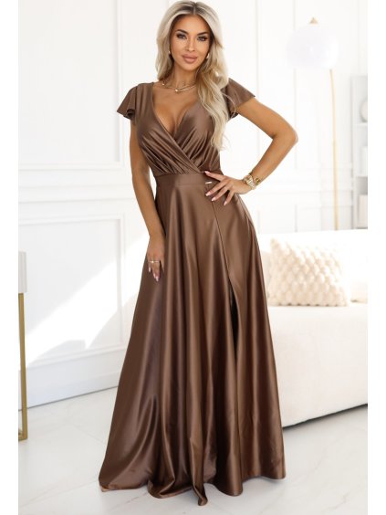 Kávovo hnedé dlhé lesklé šaty s výstrihom