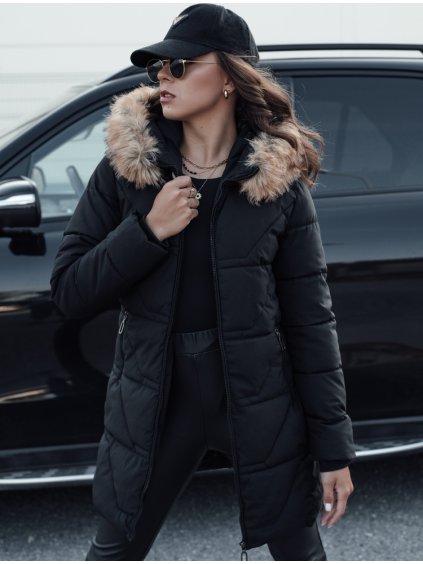 Čierna dámska zimná prešívaná bunda s kožušinovou kapucňou