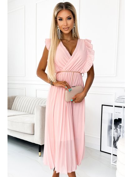 Plisované broskyňové šaty s volánikmi, výstrihom a zlatou retiazkou GIORGIA