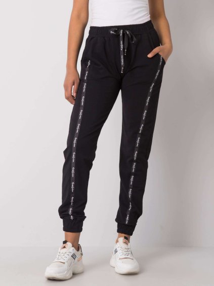 Čierne dámske tepláky s pruhom