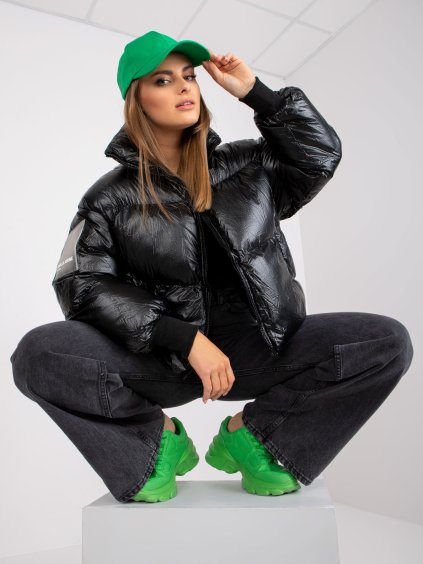 Čierna kratšia prešívaná crop bunda