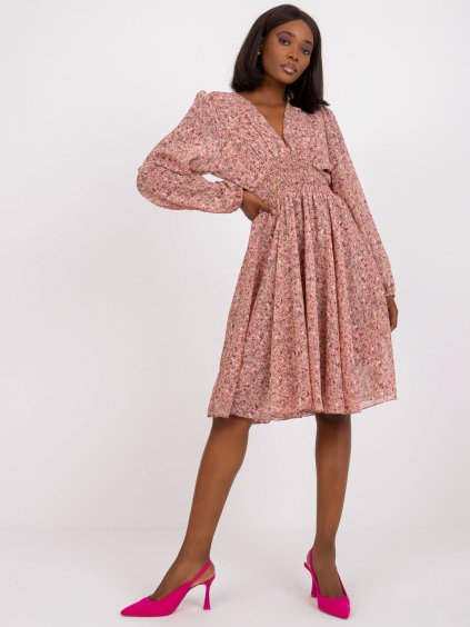 Svetloružové kvetinové šaty s dlhým rukávom