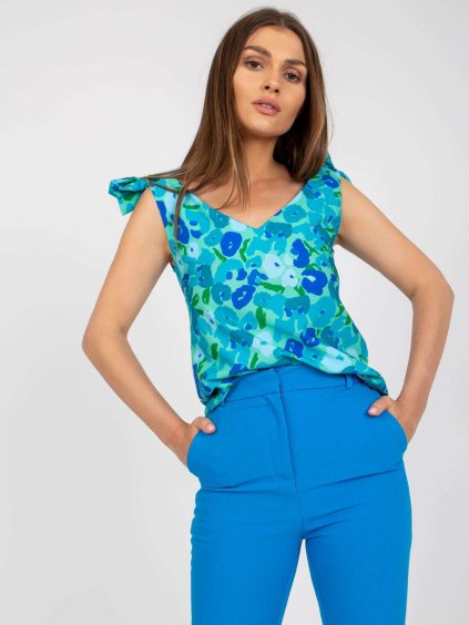 Modrý vzorovaný top s výstrihom