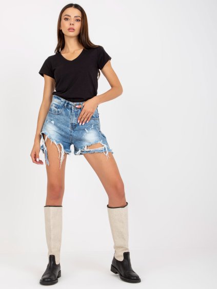 Čierne tričko s výstrihom do V