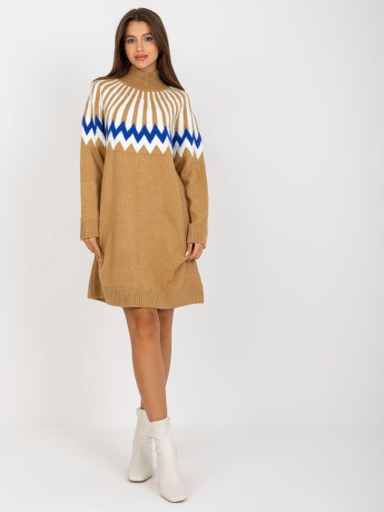 Hnedé svetrové šaty so vzorom