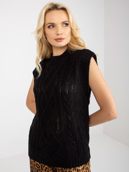 Čierna pletená vestička