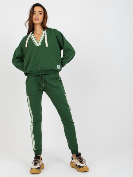 Tmavozelená teplákovka s pruhom