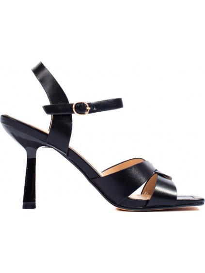 Čierne sandále na podpätku