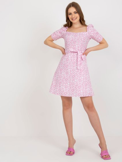 Bielo-ružové minišaty s kvetinovou potlačou a volánovými rukávmi