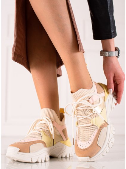 NAZÚVACIE FAREBNÉ SNEAKERSY