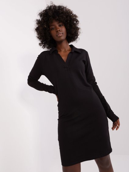 Čierne mini šaty s golierom