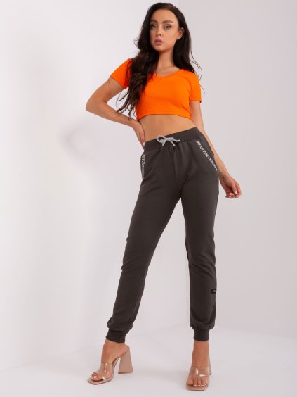 Tmavé khaki tepláky s vreckami