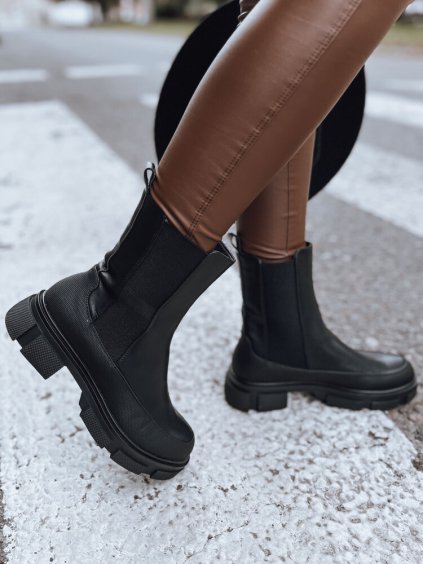 Čierne chelsea členkové topánky FROSTFALL