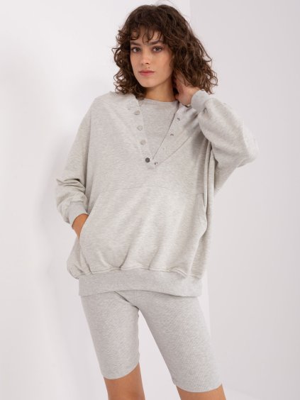 Svetlosivý trojdielny komplet šortiek, crop topu a mikiny