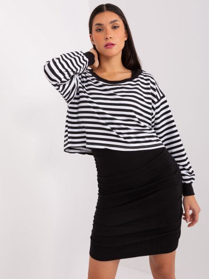 Čierny komplet šiat a pruhovanej blúzky