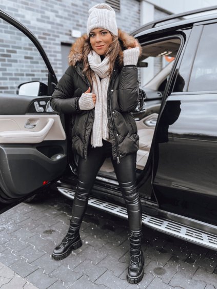 Čierna prešívaná bunda s kožušinou WAYWARD