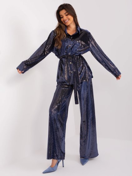 Tmavomodrý komplet s flitrami