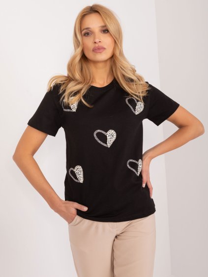 Čierne tričko so srdiečkami