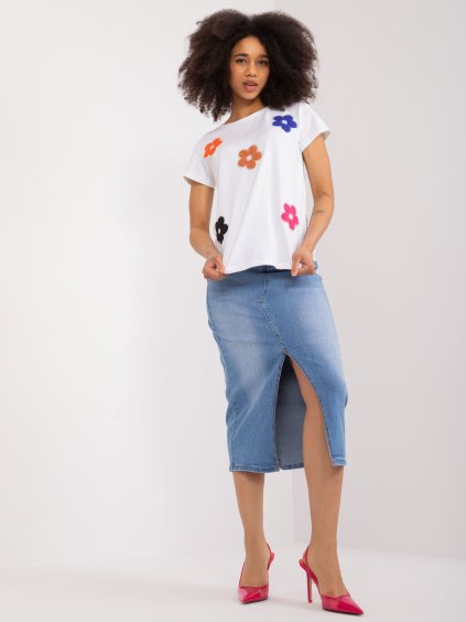 Biele tričko s farebnými kvietkami